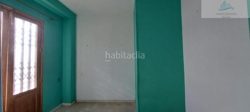 Foto d9ec62f2-e148-43e9-a6d0-189515bc4195. Casa  en Centro Salobreña