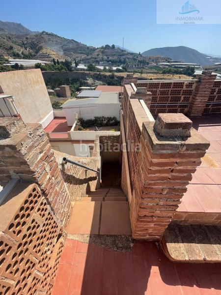 Foto bbda6f31-9c32-4e02-89be-0aeb90899ff2. Casa amb piscina a Molvízar