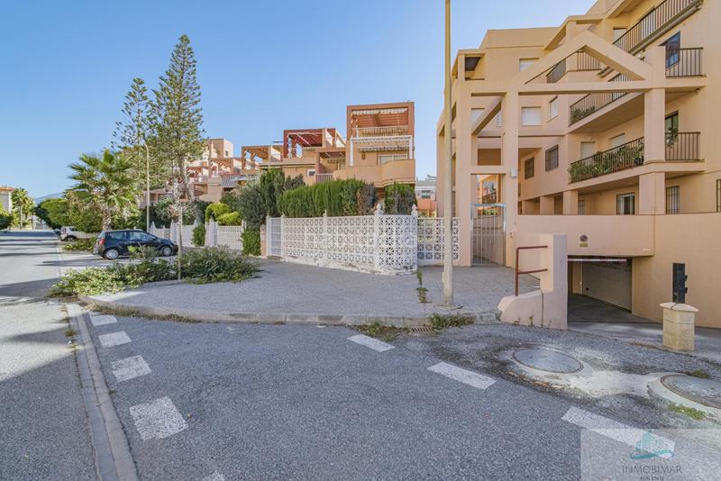 Foto 10b3ff6b-669d-4b5b-9076-e18f33b5b82d. Reihenhaus mit parking pool in Salobreña costa Salobreña