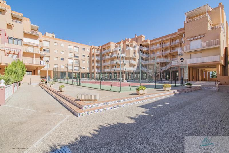 Foto 9b3291de-b6a2-4a8d-b215-5044802cdf46. Reihenhaus mit parking pool in Salobreña costa Salobreña