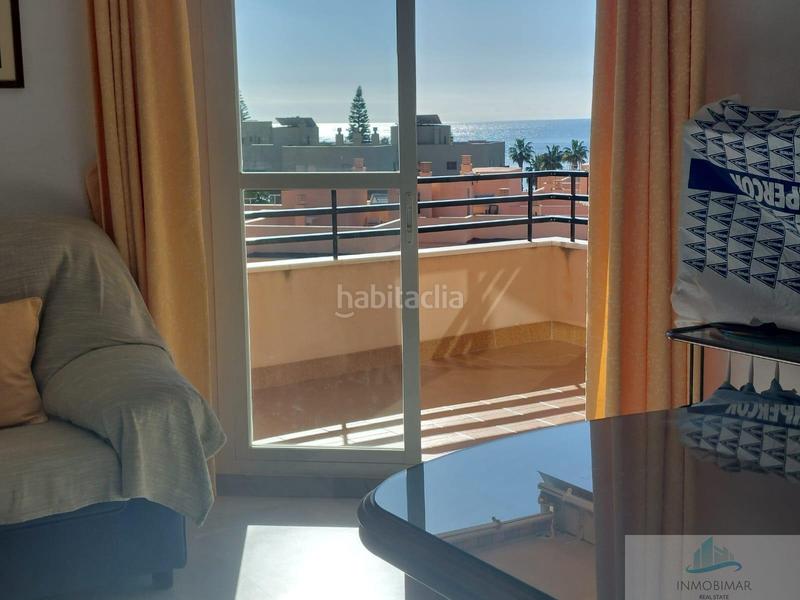 Foto 4463e0ff-37fc-4207-a108-c3594da930f2. Ático tu refugio ideal en primera línea de playa en Salobreña