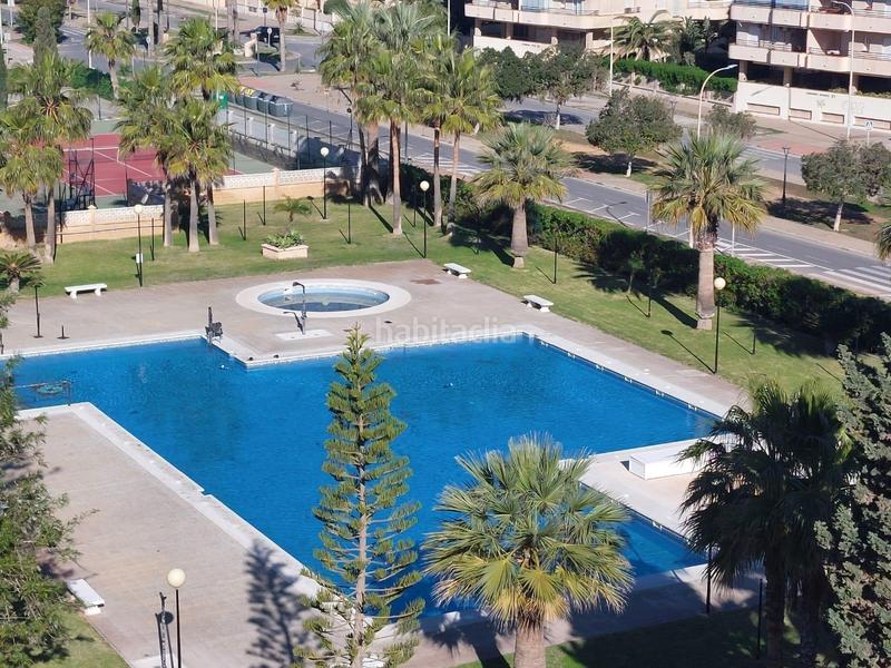 Foto 5028bc8f-8d6e-459b-bd03-6a4051fb2e5d. Ático tu refugio ideal en primera línea de playa en Salobreña