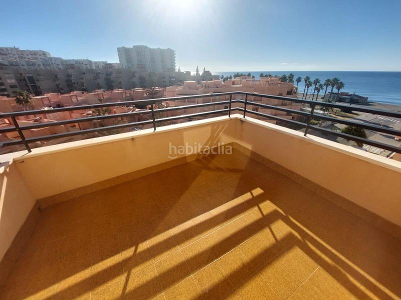 Foto ef0ee39b-ad8c-4b0a-9175-ab93cc236d18. Ático tu refugio ideal en primera línea de playa en Salobreña