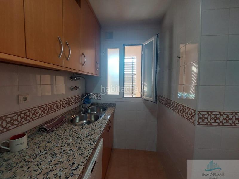 Foto f57bd933-bb72-49d4-a855-6d8d3bfdecea. Ático tu refugio ideal en primera línea de playa en Salobreña