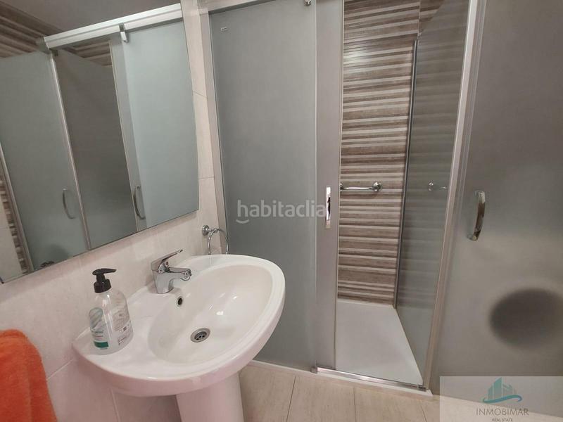 Foto ff782acf-7442-4e38-b7ff-09341cdb273a. Ático tu refugio ideal en primera línea de playa en Salobreña
