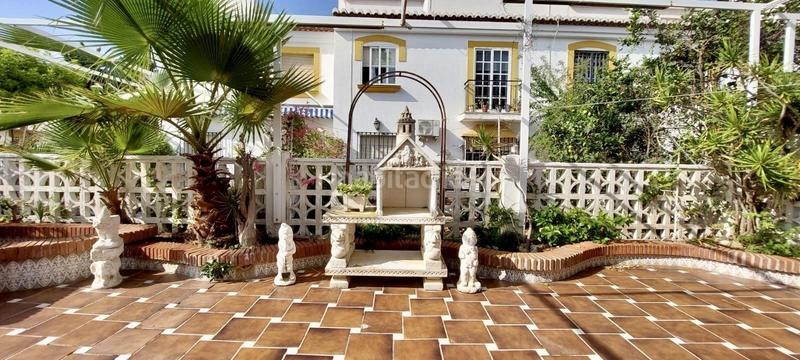Foto 1f540ee1-1352-41c5-b71c-5e35f8fdec7c. Casa amb aparcament piscina a Salobreña costa Salobreña