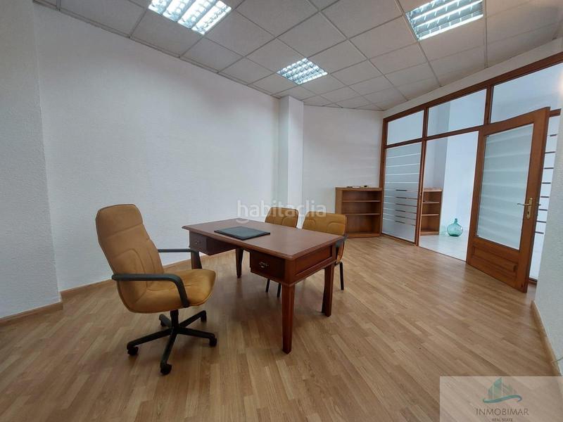 Foto 4e91c12a-a3aa-4fd1-904d-23553aee1027. Local comercial en Centro Salobreña
