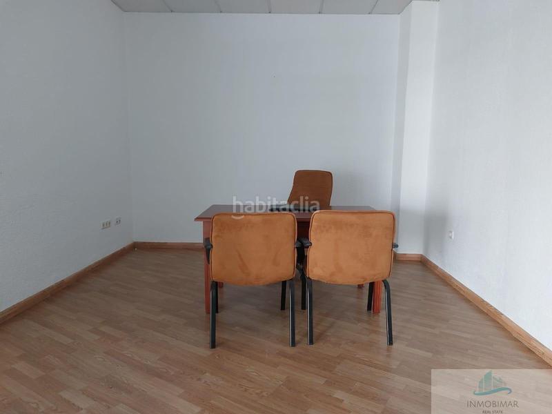 Foto b41338c9-ddd4-4749-8e01-750b5526ed5f. Local comercial en Centro Salobreña