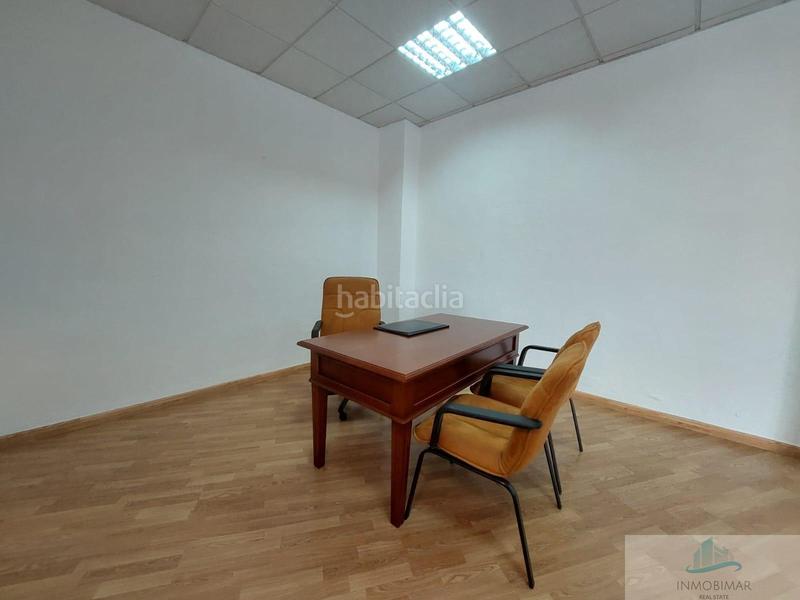 Foto be5830e1-b951-4149-acb0-4462efd28e6f. Locale commerciale in Centro Salobreña