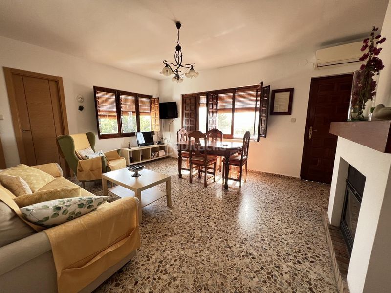 Foto 32f696e6-3205-4e7a-b22f-abd731ce782a. Chalet avec parking piscine dans Monte los Almendros - El Pargo - Costa Aguilera Salobreña
