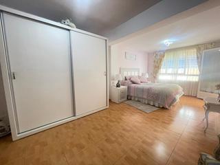 Casa adossada a Motril  ciudad