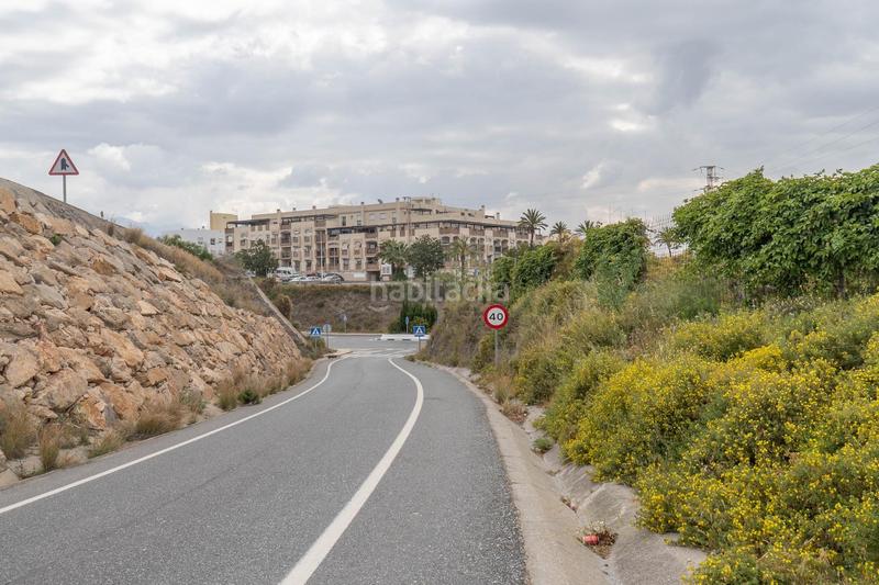 Foto e7c9bb05-7fb5-460c-9437-ef680aa6e957. Terrain résidentiel dans carretera malaga (cal) dans Salobreña