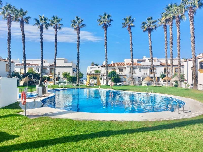 Foto d5e65286-653f-4d0f-a6e0-d10edd10ed03. Casa amb aparcament piscina a Salobreña costa Salobreña