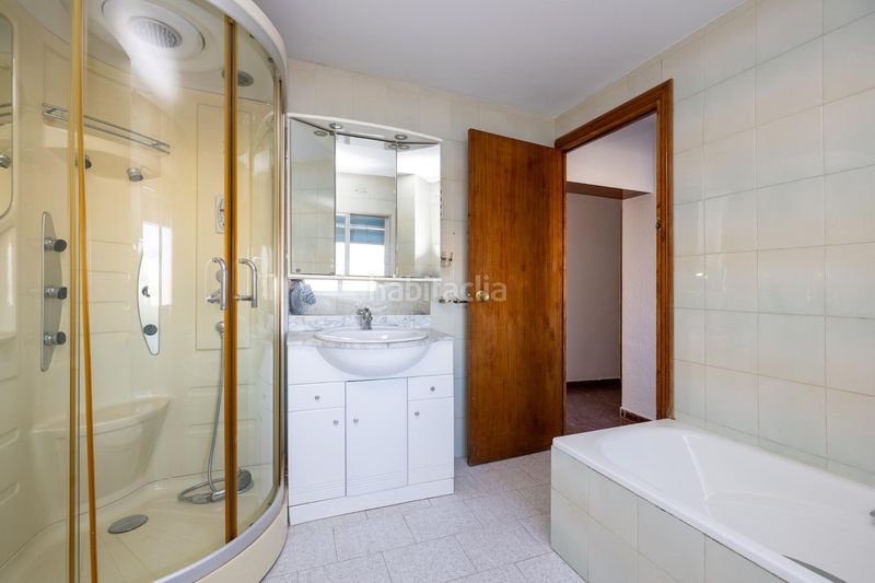 Foto 4a8c3cc1-25e0-48a3-924d-583b3d881c22. Apartament a Cenes de la Vega