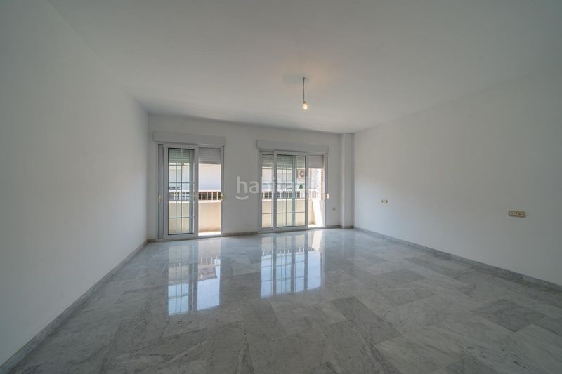 Foto 37873840-ffc9-4ca5-93e4-d4a1dd6bf0ec. Àtic a Motril ciudad Motril