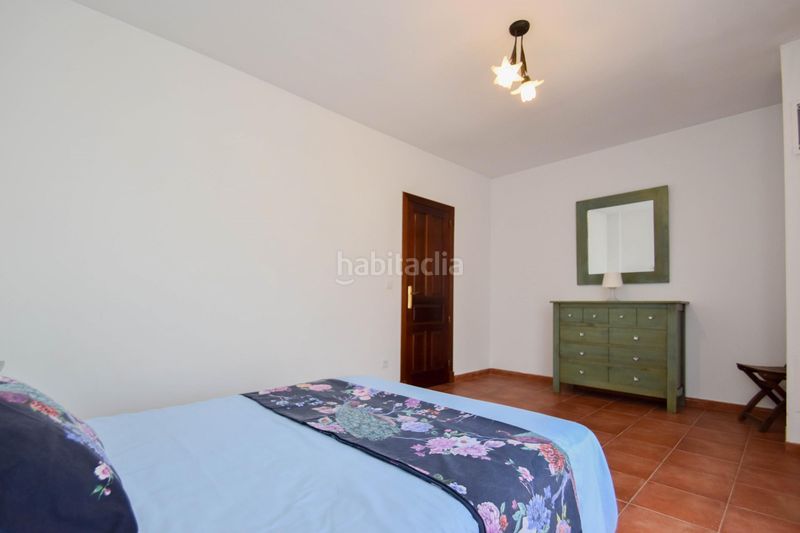 Foto 1a5fbfc6-01a7-49e3-8569-6437ccf05895. Xalet a calle calle ur el puntal - g-1 7-b a Padul