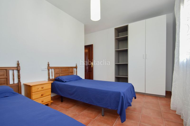 Foto 44e6b591-c94e-4313-8c29-d254e174e138. Xalet a calle calle ur el puntal - g-1 7-b a Padul