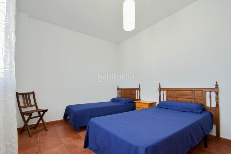 Foto 57c36cdf-c997-4a45-b046-e62b728cd781. Xalet a calle calle ur el puntal - g-1 7-b a Padul