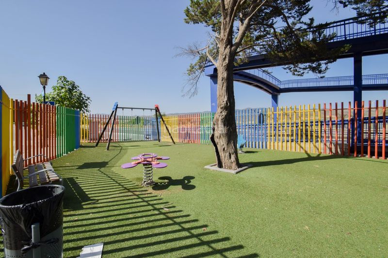 Foto c4565e77-26e5-4a97-87b5-d3864d1c8e87. Xalet a calle calle ur el puntal - g-1 7-b a Padul