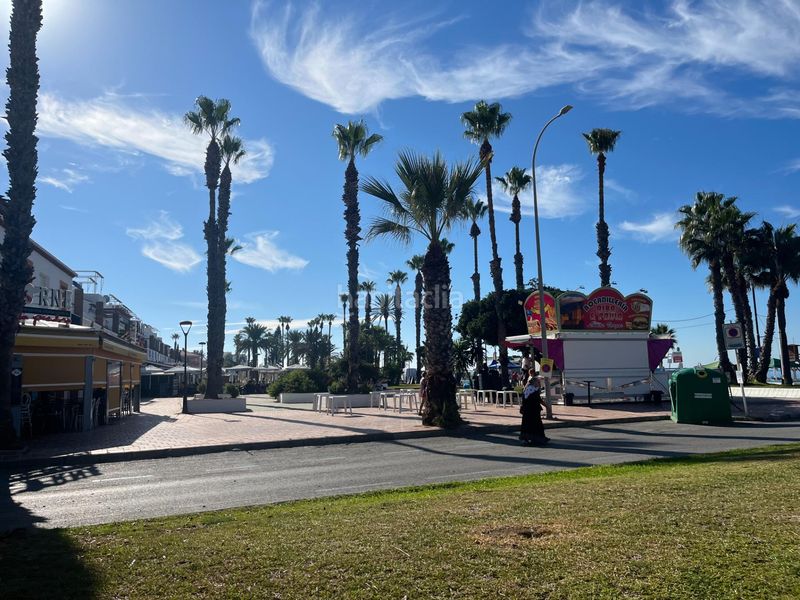 Foto 6cf73a47-9473-40dd-8552-9208eb73bbe3. Casa adossada amb piscina a Salobreña costa Salobreña