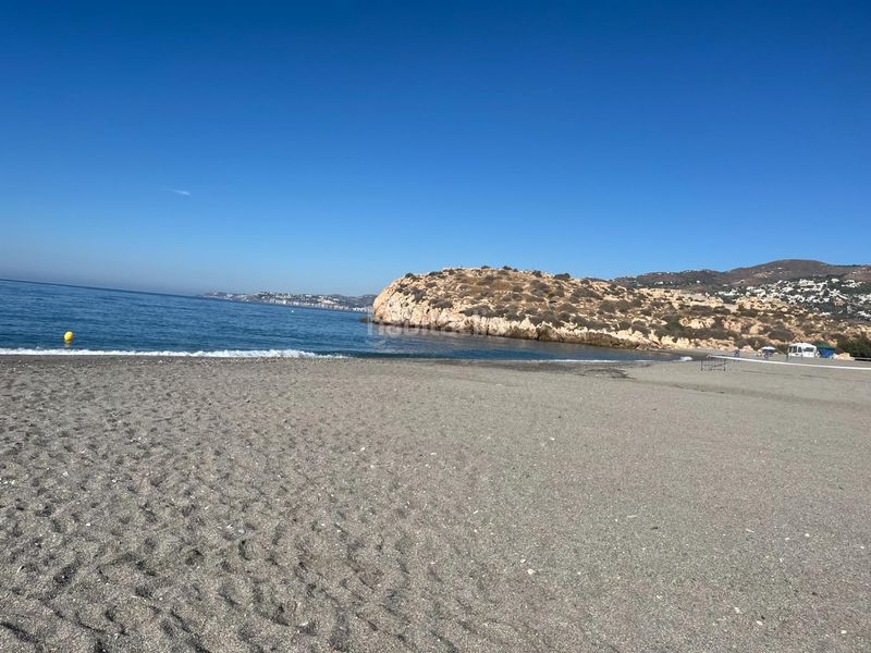 Foto b2ad092a-31dc-4c3a-a11e-1ae203e1caa2. Casa adossada amb piscina a Salobreña costa Salobreña