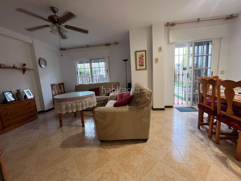 Foto c62be8e0-2a4c-4be3-ae96-cd15d5c31116. Casa adossada amb piscina a Salobreña costa Salobreña