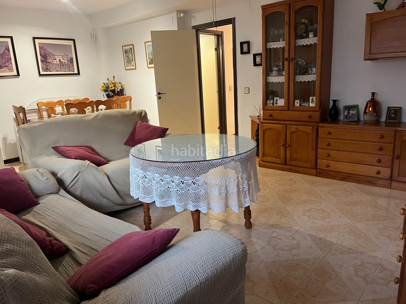 Foto f5f6525b-9f4f-412a-80fc-7f3c1f92ecbc. Casa adossada amb piscina a Salobreña costa Salobreña