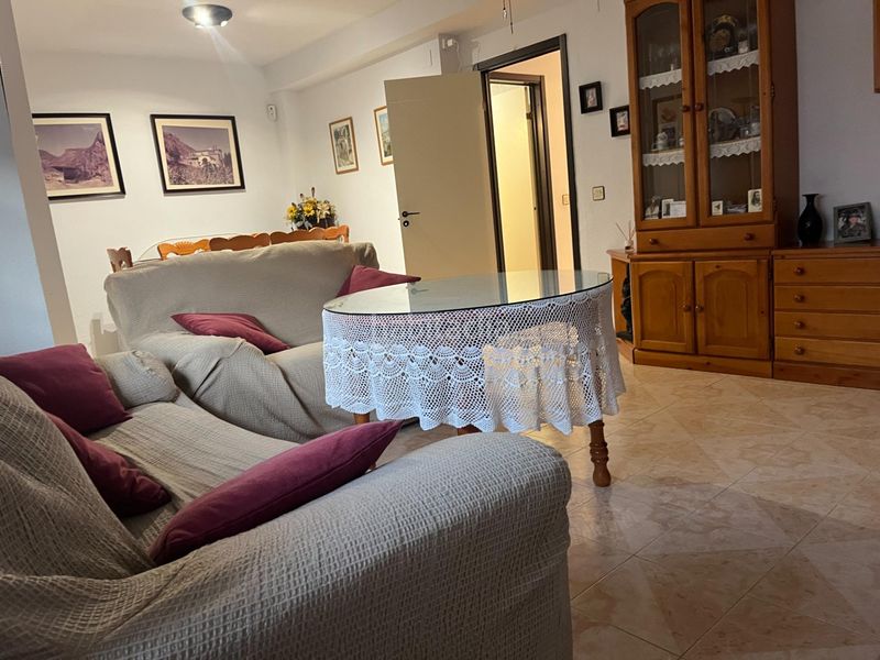 Foto fc5e77ad-a5d0-4bb6-8d19-32dbf65c9857. Casa adossada amb piscina a Salobreña costa Salobreña