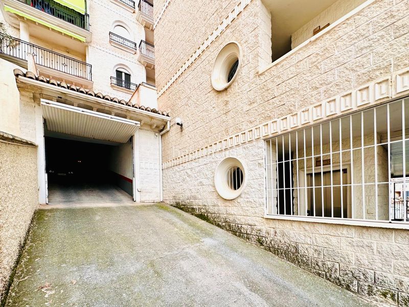 Foto 0e16447d-cdc0-4ca5-82d7-7087aaacc2b6. Pis amb aparcament piscina a Cenes de la Vega