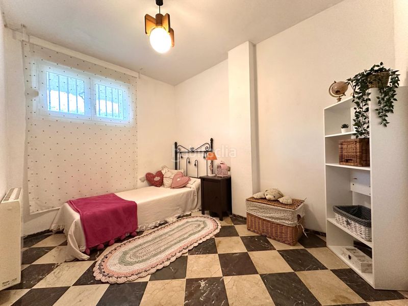 Foto d303ace1-1e79-4d9d-b89e-57bce3416c62. Pis amb aparcament piscina a Cenes de la Vega