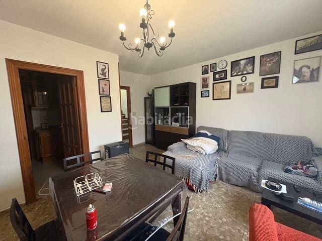 Foto f9b012ef-ed08-4bf1-9074-a76d2187b2de. Xalet a Gójar