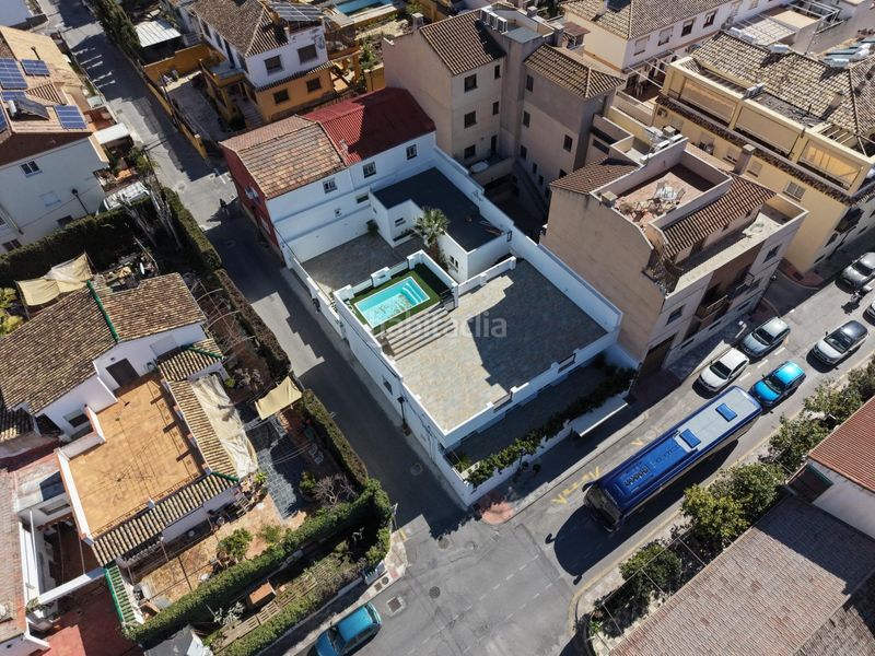 Foto e12027f1-a3b2-4afb-a4b2-6f93cd225fe3. Chalet villa oasis en Cájar