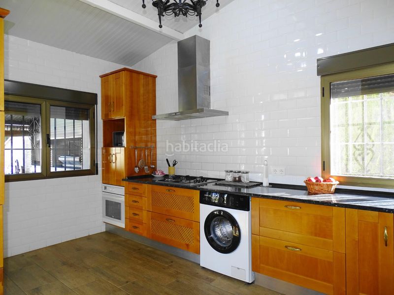 Foto 8baab080-c60d-48b7-b188-3d38492c0747. Xalet amb aparcament piscina a Atarfe