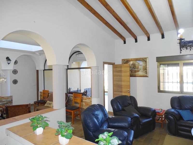 Foto f1f366d4-790e-43ac-ba1b-38fe0b1b2669. Xalet amb aparcament piscina a Atarfe