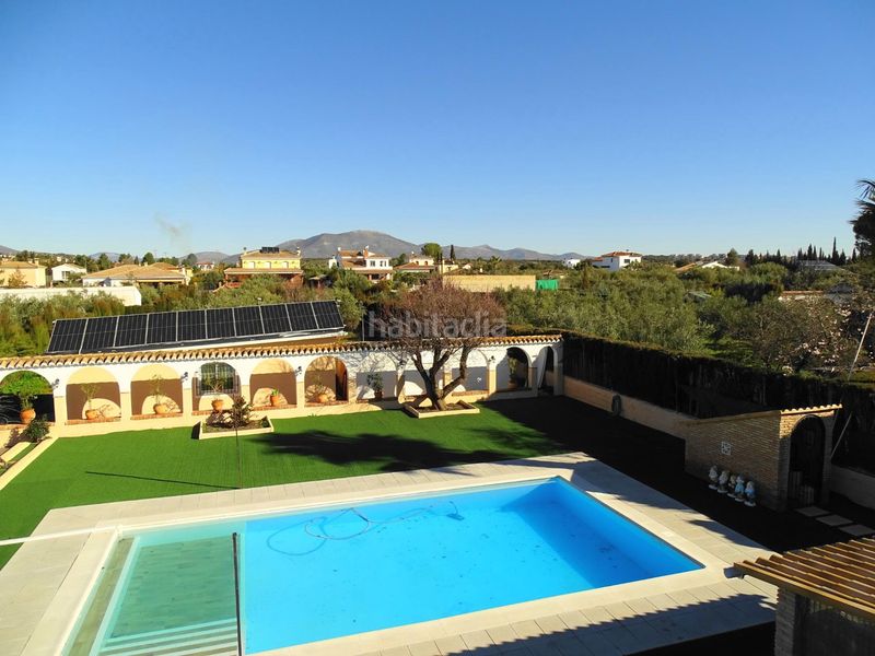 Foto fcddb8da-9625-4830-9de8-76d01dac44c3. Xalet amb aparcament piscina a Atarfe