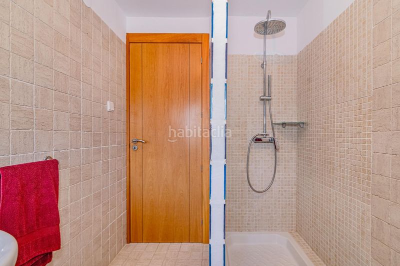 Foto b661e5f5-f935-414e-a792-3bc5aae74090. Xalet amb aparcament a Gójar