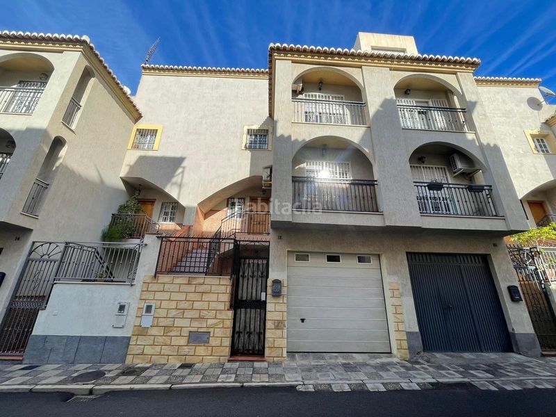 Foto bc98ac22-e6e7-4cd0-aaaf-32975a52cc8b. Casa adossada amb calefacció aparcament a Motril ciudad Motril