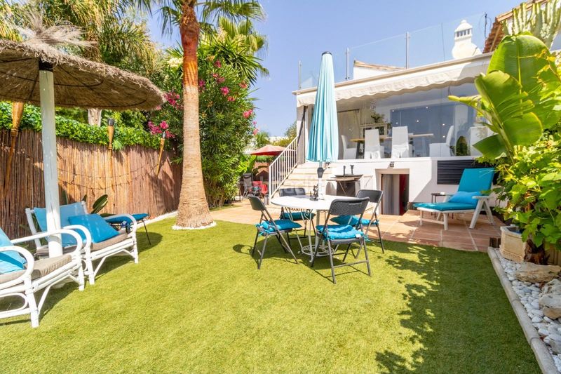 Foto 14d4357d-b6a5-4390-bc76-0496c42d3051. Casa aparellada amb calefacció a Bahía Dorada Estepona