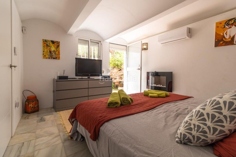 Foto bb88021e-c788-44cc-b66d-549da72e36ca. Casa aparellada amb calefacció a Bahía Dorada Estepona