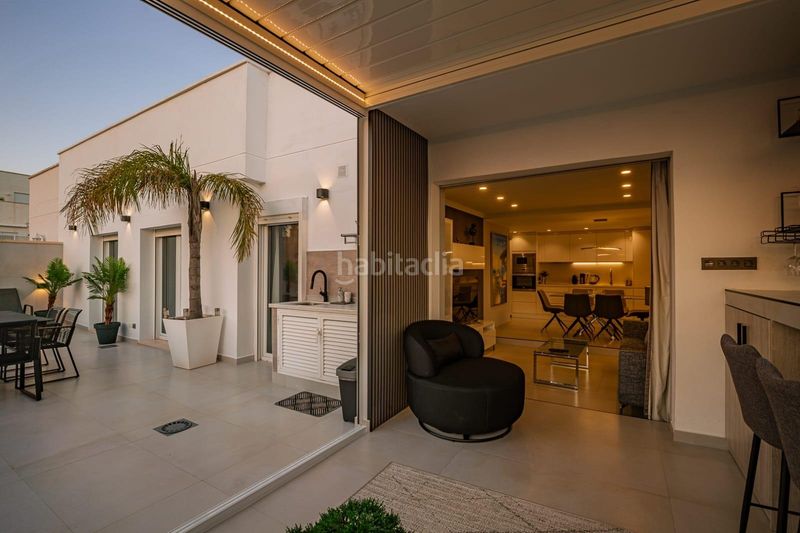 Foto 1a8b19c1-13a1-464c-8271-7d289dc3b53e. Àtic amb calefacció piscina a Puerto Banús Marbella
