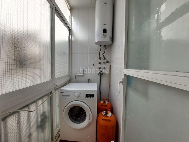 Foto 8246cabf-58ca-4768-bf51-21b0e23f1046. Flat with parking in Centro Salobreña