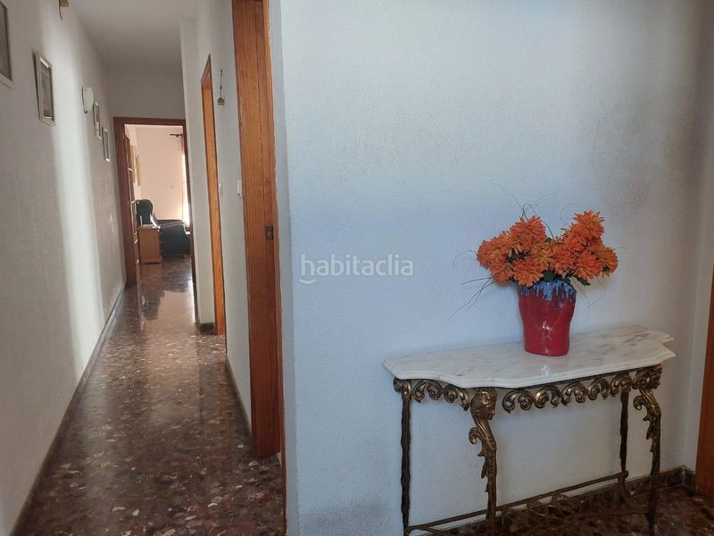 Foto cc3e482d-ac97-4661-baed-064f45db6ba1. Flat with parking in Centro Salobreña