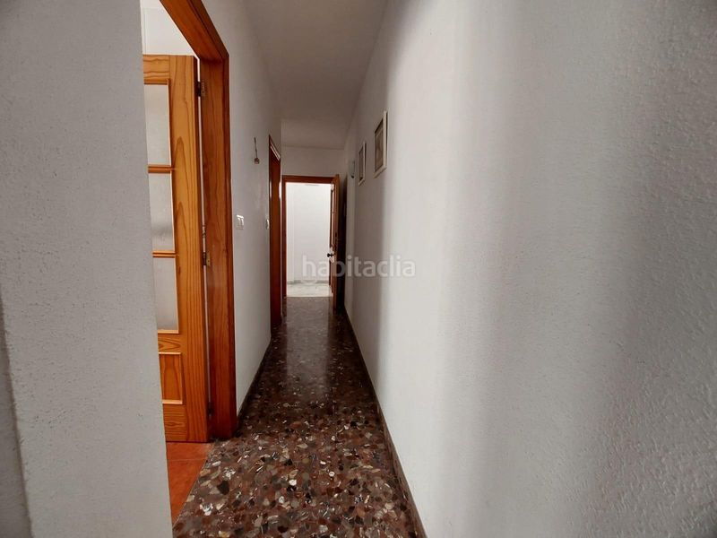 Foto f5211e3c-68fd-4f4d-bb9b-ac244f12c1ab. Flat with parking in Centro Salobreña
