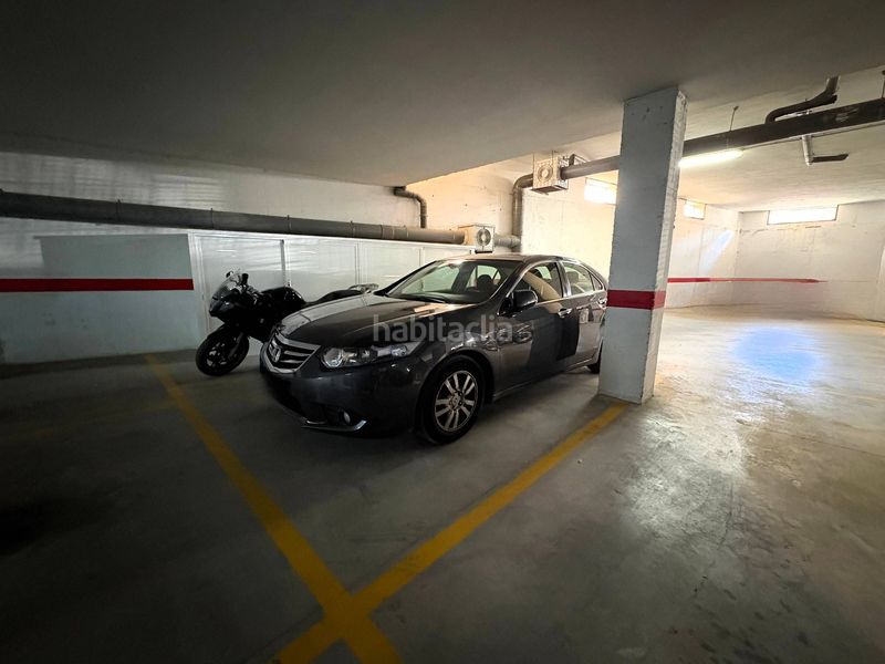 Foto c581873d-0c6e-45ab-824c-fc9bddcca604. Flat with parking in Centro Salobreña