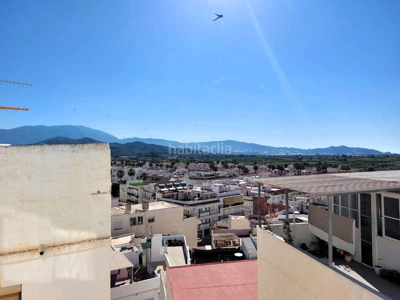 Foto 6f6f28cb-8545-4045-a031-f80e864c2e25. Casa a Centro Salobreña