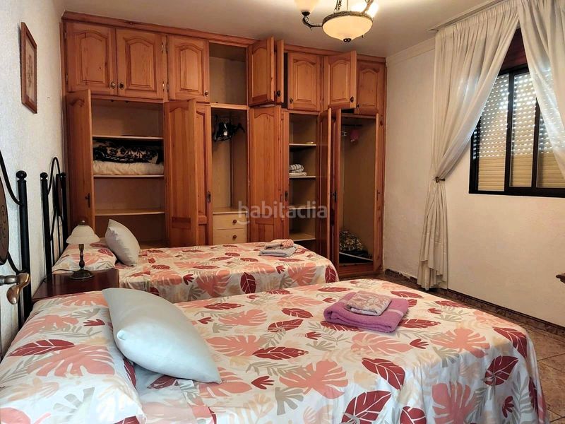Foto a04a579c-490f-453d-a823-36b7a60130f9. Casa a Centro Salobreña
