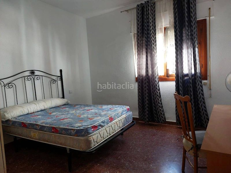 Foto fe3ecfdc-a2f3-488d-b579-f92c881fcf30. Casa a Centro Salobreña