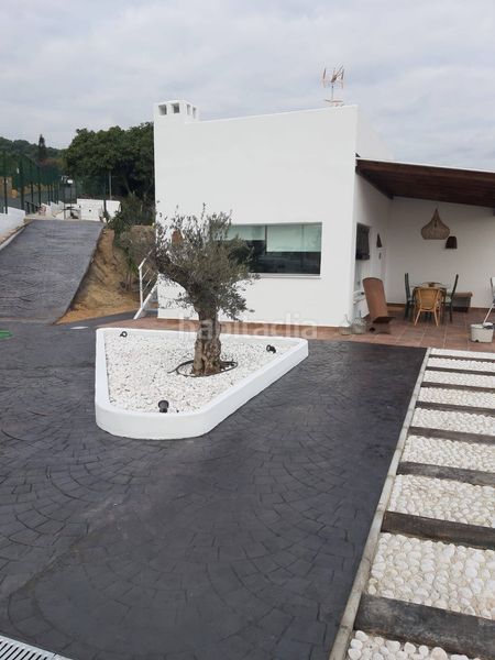 Foto e904b552-c7a5-4ae2-8566-57abcb789276. Masia amb aparcament a Centro Salobreña