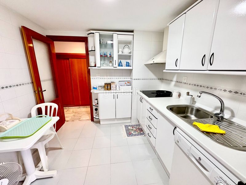 Foto 0aaff03f-8c47-4a31-b4f2-9853724b5d62. Apartament amb aparcament piscina a Salobreña costa Salobreña