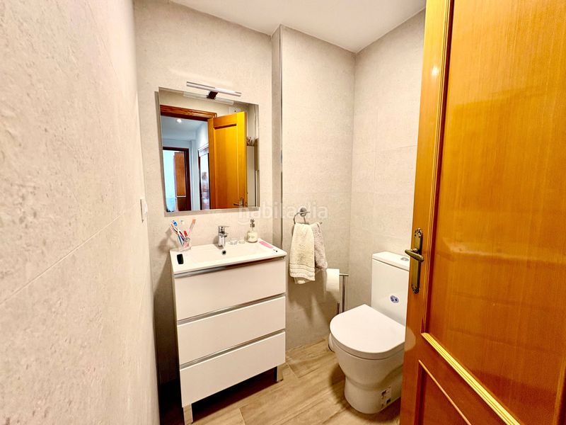 Foto 4a7c3972-df53-48d9-89be-4da0d6ca7a87. Apartament amb aparcament piscina a Salobreña costa Salobreña